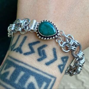 Maille emerald bracelet . Handmade maille chain & genuine emerald gemstone clasp